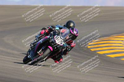 media/Oct-29-2022-CVMA (Sat) [[14c0aa3b66]]/Race 4 500 Supersport-350 Supersport/